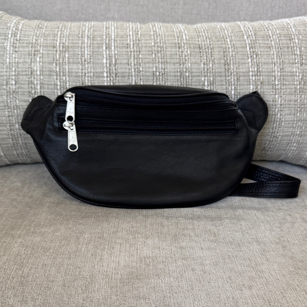 Black Leather Unisex Waist Bag - Unbranded